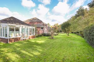 Photo 16- click for photo gallery